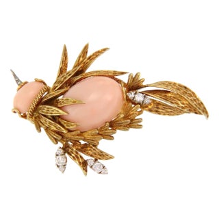 Bird Brooch Diamond Coral 18k Yellow Gold Large Size For Sale
