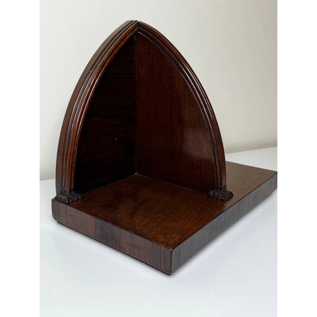 Early 19th Century British Gothic Revival Wall-Mounted Book Shelf, Circa Early 19th Century For Sale - Image 5 of 10