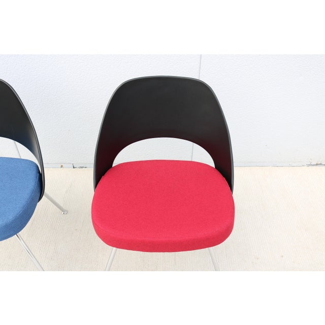 Knoll Mid-Century Modern Eero Saarinen Executive Armless Chairs Black - A Pair For Sale - Image 12 of 18