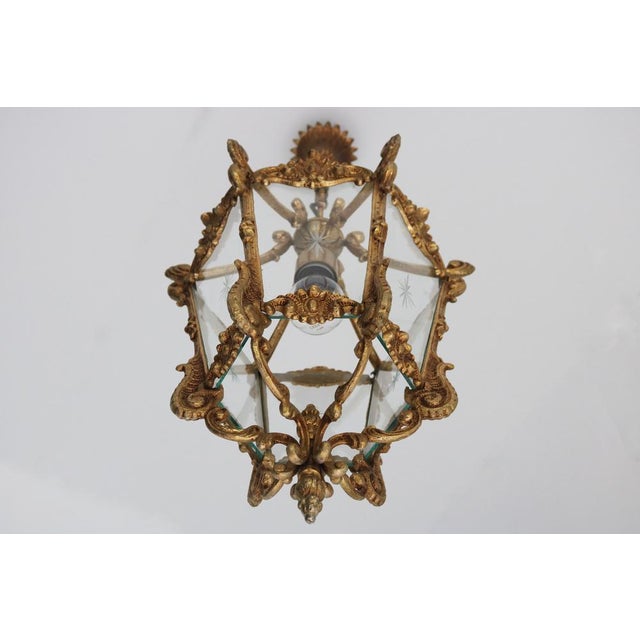 French Louis XV Style Brass and Etched Starburst Glass Lantern, 1950s For Sale - Image 4 of 14