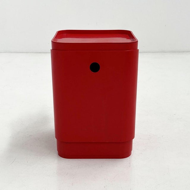 Red Laundry Bin by Anna Castelli for Kartell, 1970s For Sale - Image 10 of 10