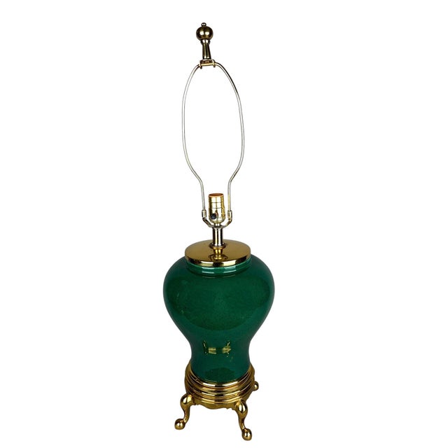 Hollywood Regency 1980s Style Hollywood Regency Emerald Green Ceramic Table Lamp on Brass Ball-and-Claw Base For Sale - Image 3 of 18