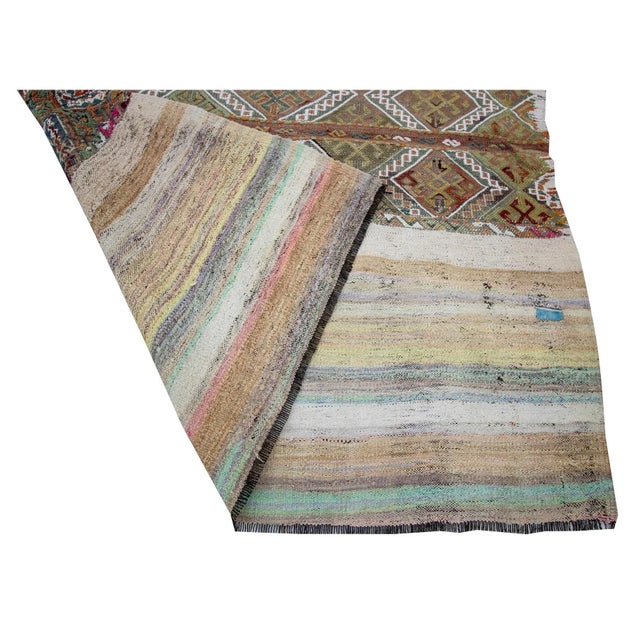 Mid 20th Century 1960s Vintage Turkish Kilim Rug- 4′7″ × 5′2″ For Sale - Image 5 of 7