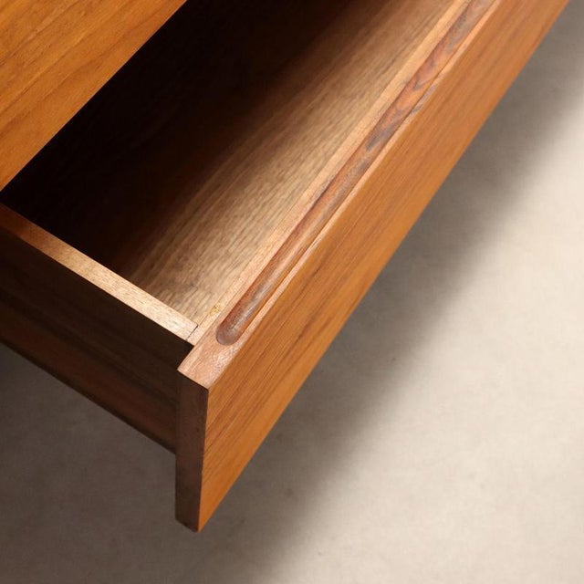 Modernist Walnut Veneered Sideboard, 1980s For Sale - Image 5 of 15
