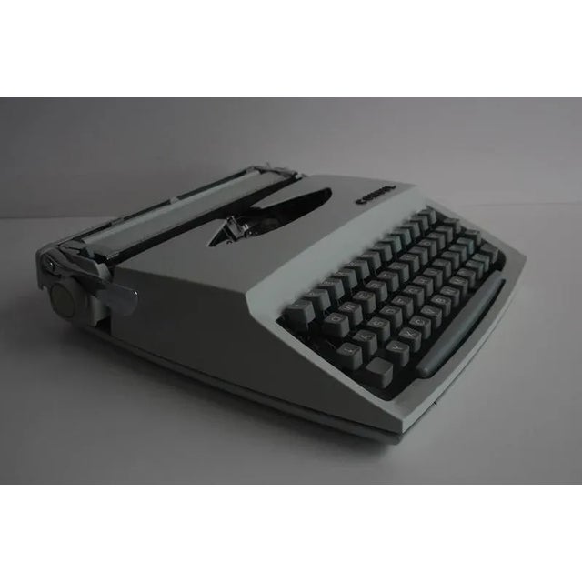 Vintage Consul Typewriter with Case, Czechoslovakia, 1960 For Sale - Image 4 of 14
