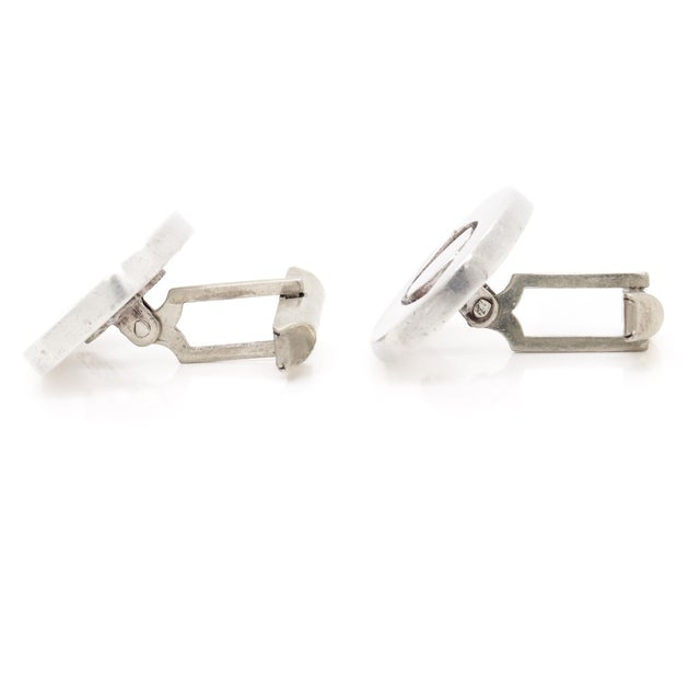 Pair of Signed Pedro Castillo Mexican Modernist Sterling Silver 'Eye' Cufflinks For Sale In Philadelphia - Image 6 of 11