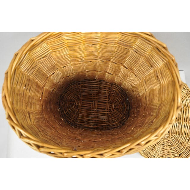Vintage Mid Century Modern Handwoven Wicker Rattan Laundry Basket W Lid For Sale - Image 15 of 17