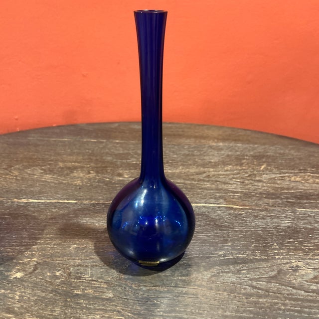 20th C. Pair of Mid-Century Modern Arthur Percy for Gullaskruf Cobalt Blue Glass Bulb Vases - Made in Sweden For Sale - Image 9 of 12