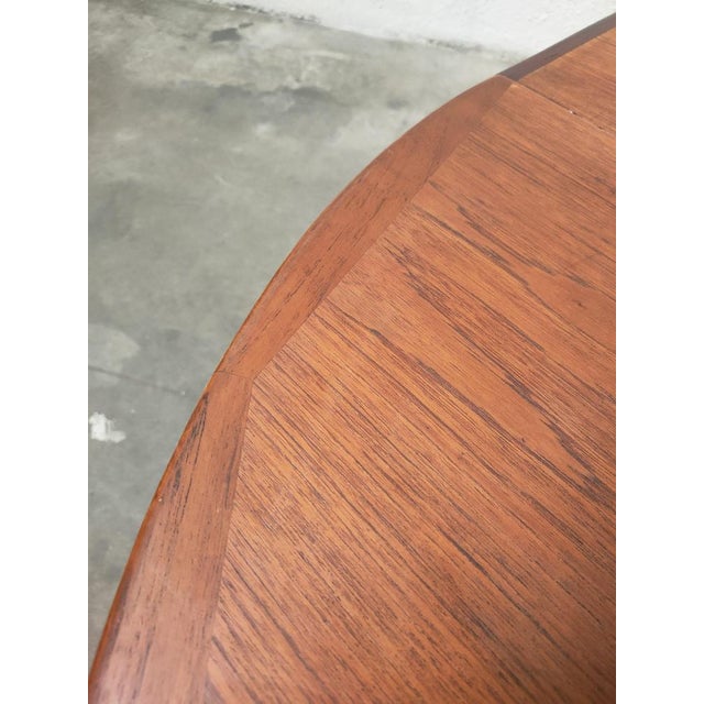 Wood Mid-Century Teak Extendabe Table and Chairs from Moller, Denmark, Set of 5 For Sale - Image 7 of 18