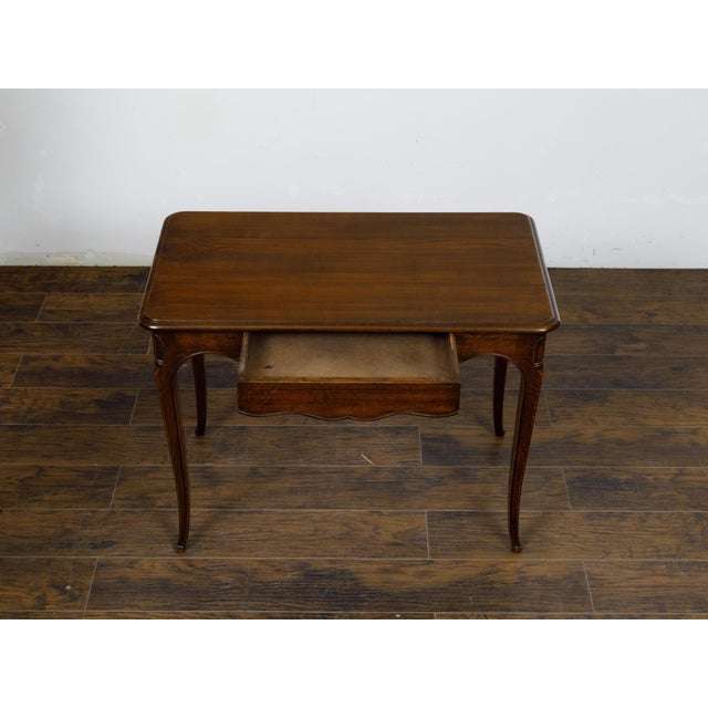 French Louis XV Style 1900s Oak Side Table with Drawer and Scalloped Apron For Sale - Image 10 of 12