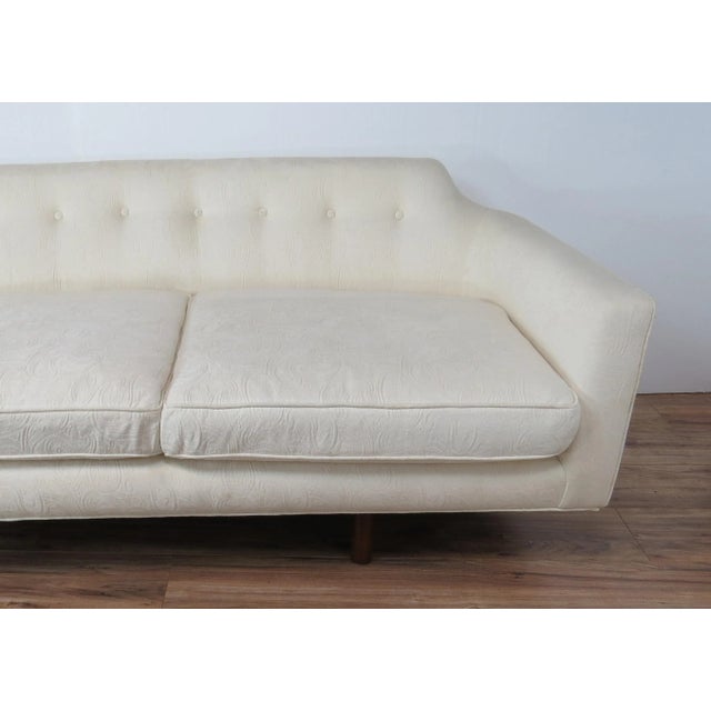 Edward Wormley for Dunbar Mid-Century Modern White Curved Corner Sofa For Sale - Image 11 of 13