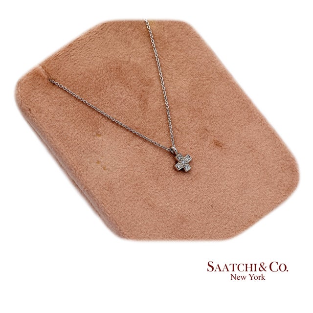18k(750) White Gold Natural Diamond Cross Pendant Necklace With Chain For Sale - Image 9 of 12
