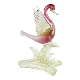 Vintage Murano Salviati Dark Pink White Gold Flecks Italian Art Glass Flying Bird Duck Sculpture For Sale