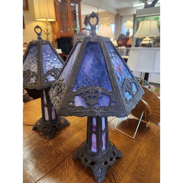 Early 20th Century Pair of American Peh Slag Glass Table Lamps For Sale - Image 9 of 9