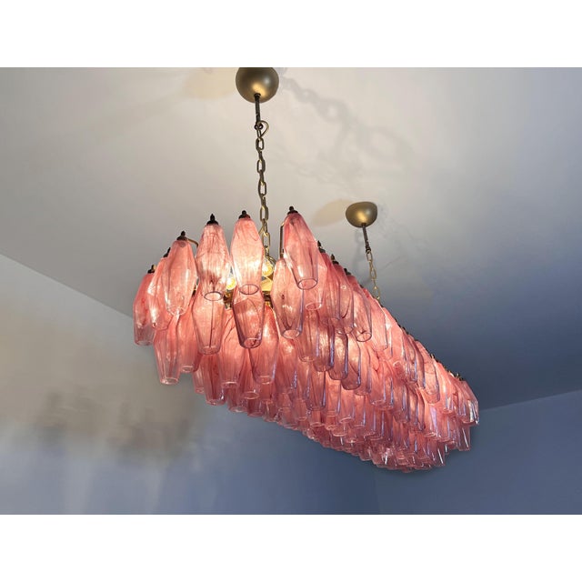 Rose Contemporary Murano Poliedri Chandelier Pink Alabaster –138 Handblown Glasses – Large Italian Luxury Ceiling Light For Sale - Image 8 of 9
