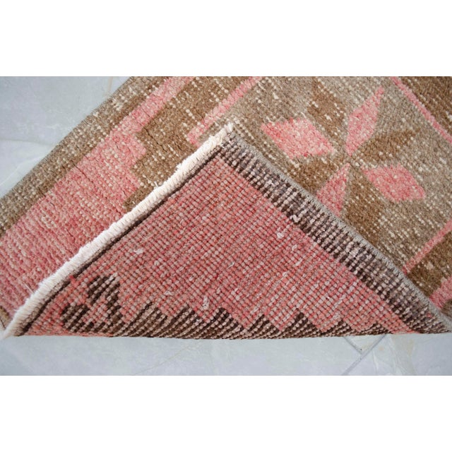 Pink 1970s Vintage Hand Knotted Small Rug For Sale - Image 8 of 8