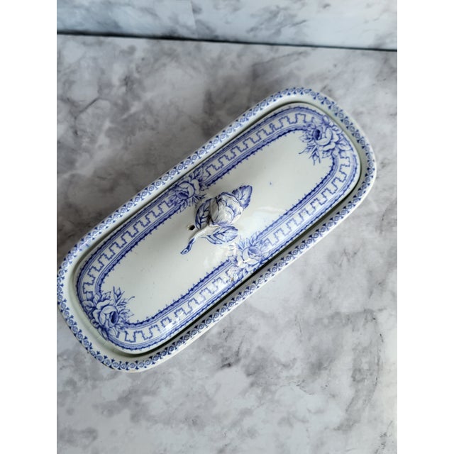 Antique F&b Thorn Blue & White Ceramic Toothbrush Box For Sale In San Francisco - Image 6 of 11