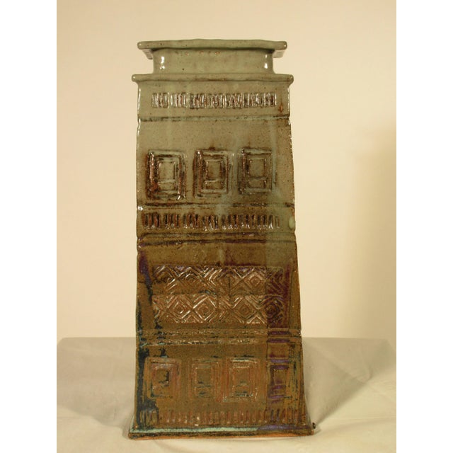 1960s Earth ware pottery.