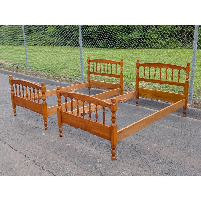 Mid 20th Century Stickley American Colonial Carved Cherry Wood Twin Size Spindle Bedframe, Pair For Sale - Image 13 of 18