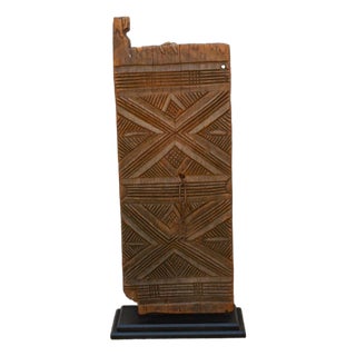 Finely Carved Antique Gurunsi Door For Sale