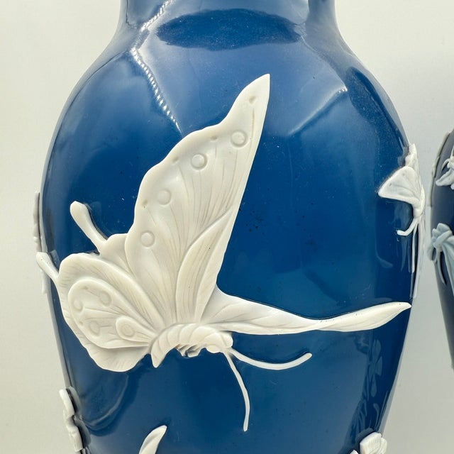 Chinese Peking (Beijing) Glass Vases, Pair For Sale In Cleveland - Image 6 of 14