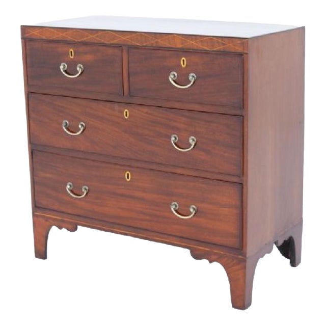 Antique Regency Chest of Drawers in Mahogany, 1810 For Sale