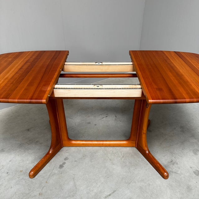 Mid-Century Modern Danish Extendable Oval Dining Table, 1960s For Sale - Image 9 of 17