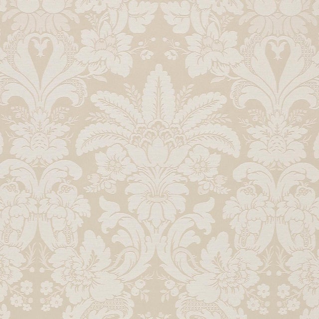 Traditional Sample - Schumacher Kennedy Damask Fabric In Ivory For Sale - Image 3 of 5
