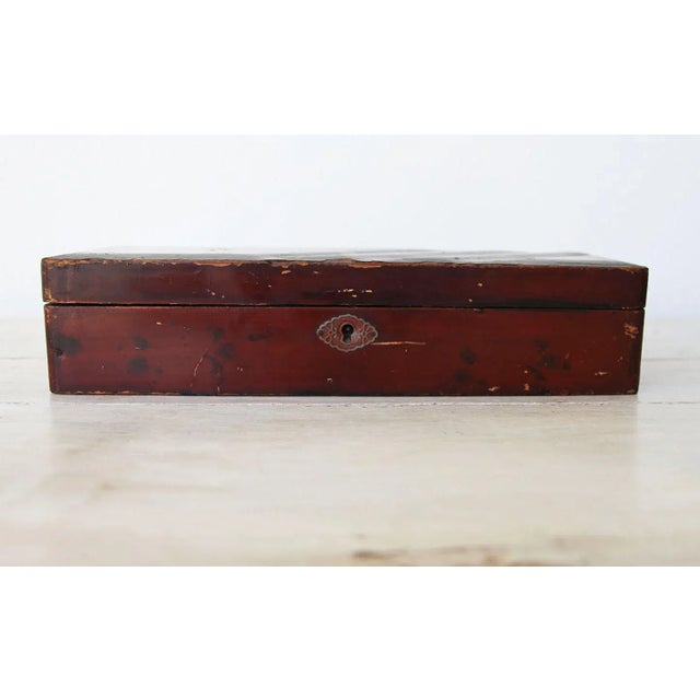 Material: carved lacquer wooden box, hand painted. At this time, all purchases will be shipped from Lisbon, Portugal (EU)....