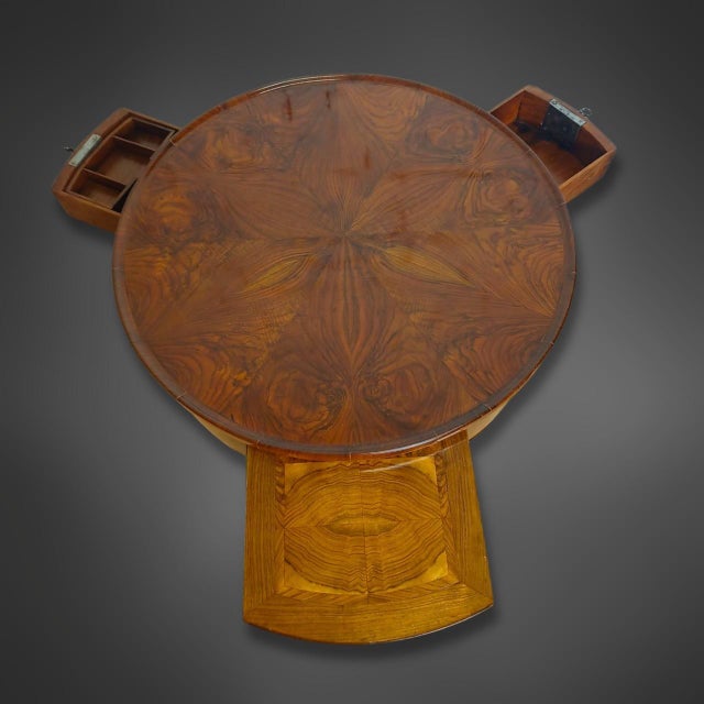 Brown Biedermeier Walnut Side Table with Rotating Top, 1825 For Sale - Image 8 of 16