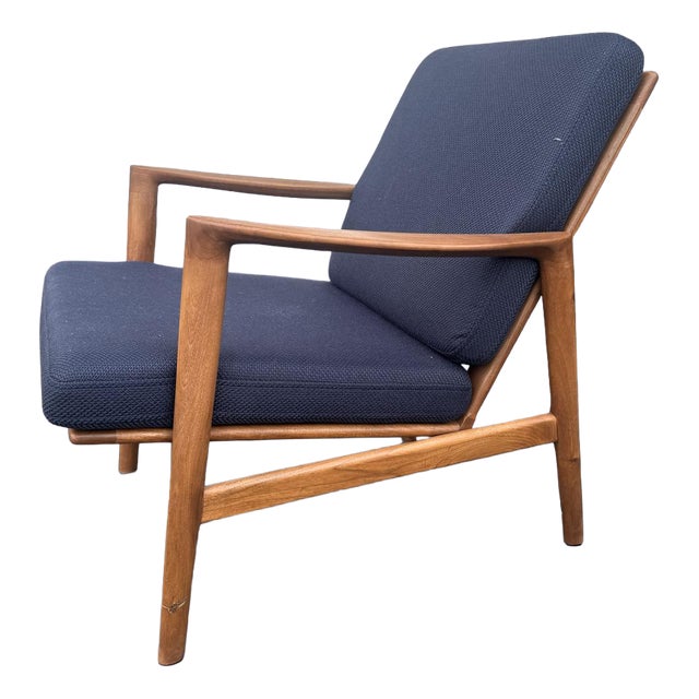 Scandinavian Modern Lounge Chairs, Set of 2 For Sale