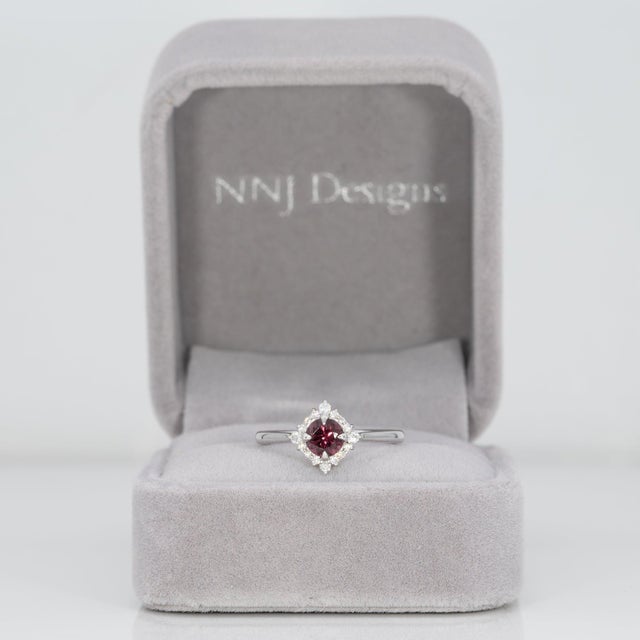 Modern Red Spinel Ring With Earth-Mined Diamond Accents: Solid 14k Gold, Round 5mm, Size 6.75 For Sale - Image 3 of 9
