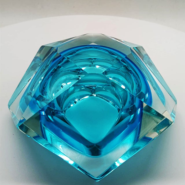 Large Ashtray or Catch-All in Murano Glass attributed to Flavio Poli for Seguso, 1960s For Sale - Image 9 of 10