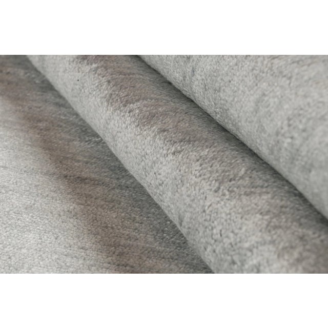 This contemporary 12x17 palace-sized rug is a grand new entry to Rug & Kilim’s Texture of Color Collection. Hand-knotted...