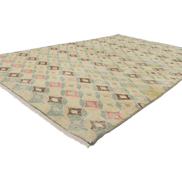 51224 Vintage Turkish Sivas Rug, 04’11 x 07’06. Emanating grace and understated beauty this distressed vintage Turkish...