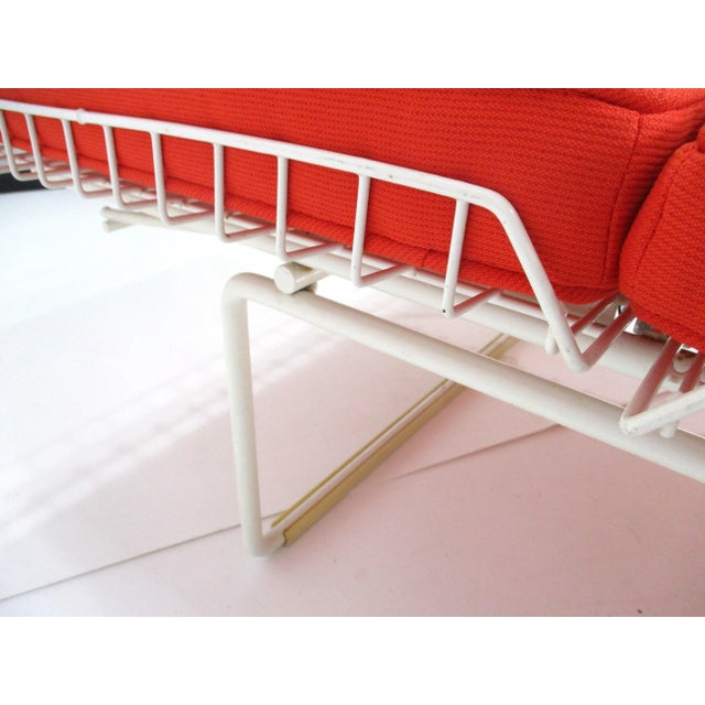 Metal Knoll Rare Wire Indoor Chaise Lounge Chair by Richard Schultz For Sale - Image 7 of 11