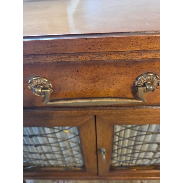 Traditional Vintage Henredon Regency Nightstand For Sale - Image 3 of 18