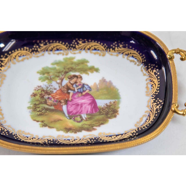 Royal Blue Limoges France Dish in Royal Blue with Fragonard Couple and Fine Gold Metal Trim For Sale - Image 8 of 17