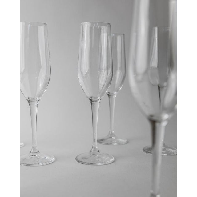 Vintage Champagne Glasses in Clear Glass with Stem and Flute Shape, 1990s, Set of 7 For Sale - Image 10 of 13