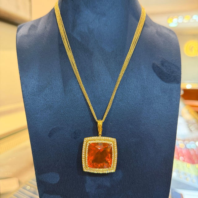 Mid-Century Modern Gia Certified 20.61 Carat Orange Opal 18k Gold Diamond Pendant Necklace For Sale - Image 3 of 12
