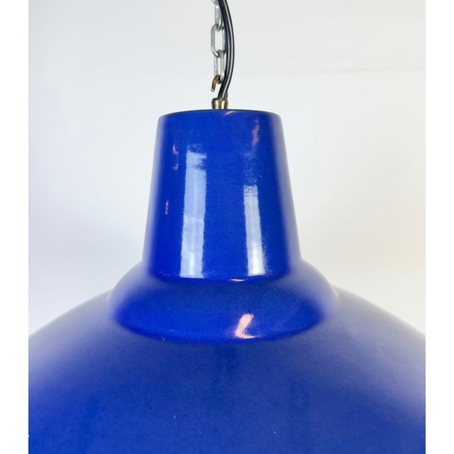 Mid-Century Modern Industrial Blue Enamel Factory Pendant Lamp, 1960s For Sale - Image 3 of 17