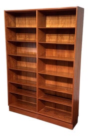 Example of Bookcases and Étagères in Milwaukee