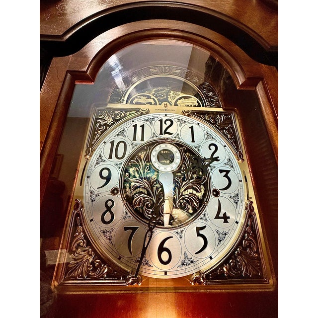 American Vintage Howard Miller Grandfather Clock**Limited 80th Anniversary Edition** For Sale - Image 3 of 8