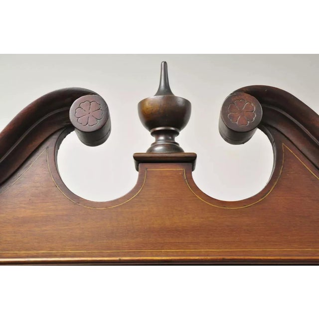 Traditional Antique English Georgian Style Mahogany Corner China Cabinet Display Case Curio For Sale - Image 3 of 12