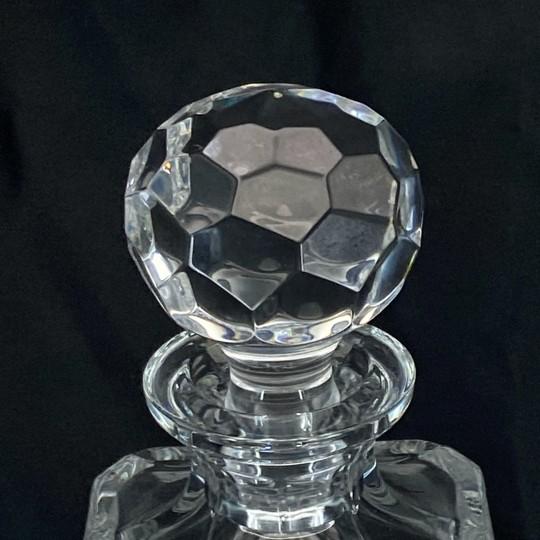 Tiffany & Co. "Sybil" Square Crystal Decanter With Faceted Stopper (Vintage 1980s/90s Signed, With Original Label) For Sale - Image 9 of 18