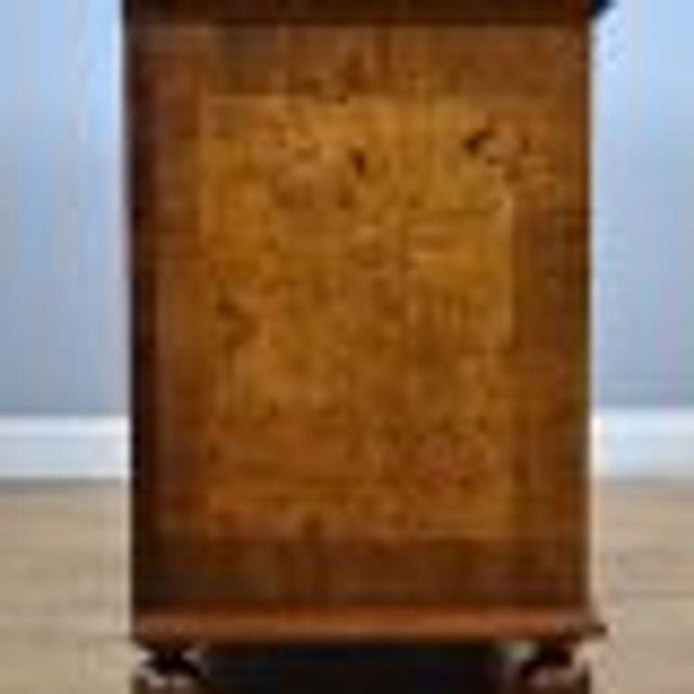 William & Mary Walnut and Marquetry Chest of Drawers, 1700s For Sale - Image 4 of 16