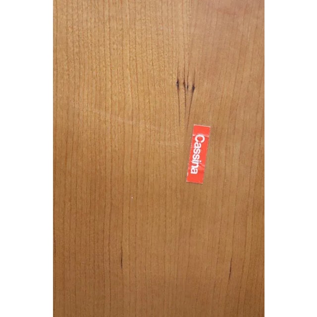 Rare and fine quality Italian design coffee table or sofa table by Cassina 1980s. The table is in precious ash wood. In...