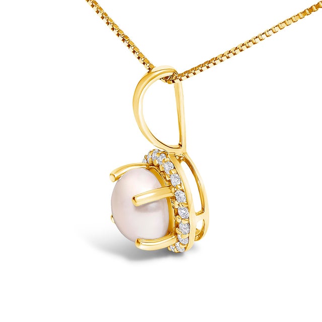 Contemporary 10K Yellow Gold Pearl and 1/10 Cttw Diamond Accent Halo Pendant Necklace For Sale - Image 3 of 5