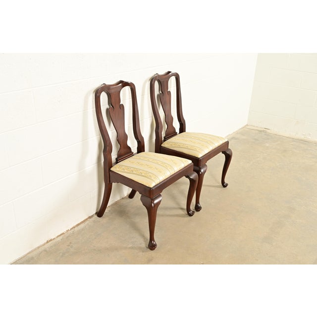 Henkel Harris Queen Anne Solid Mahogany Side Chairs or Dining Chairs, Pair For Sale - Image 15 of 15