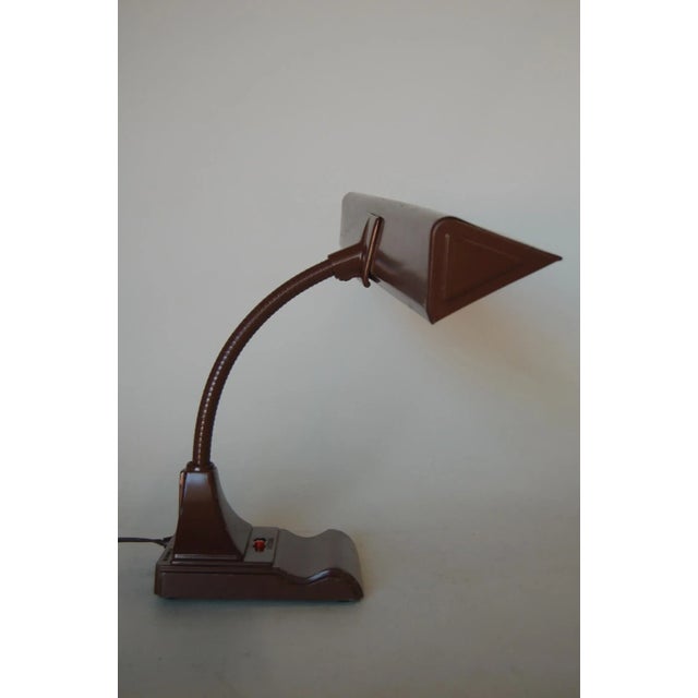 1950s Mid Century Brown Enamel Fluorescent Gooseneck Desk Lamp by Art Specialty For Sale - Image 5 of 8